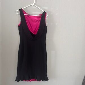 💯 silk Flores & Flores Elegant Black and Pink Midi Dress with V-Neck y2k 90s lbd